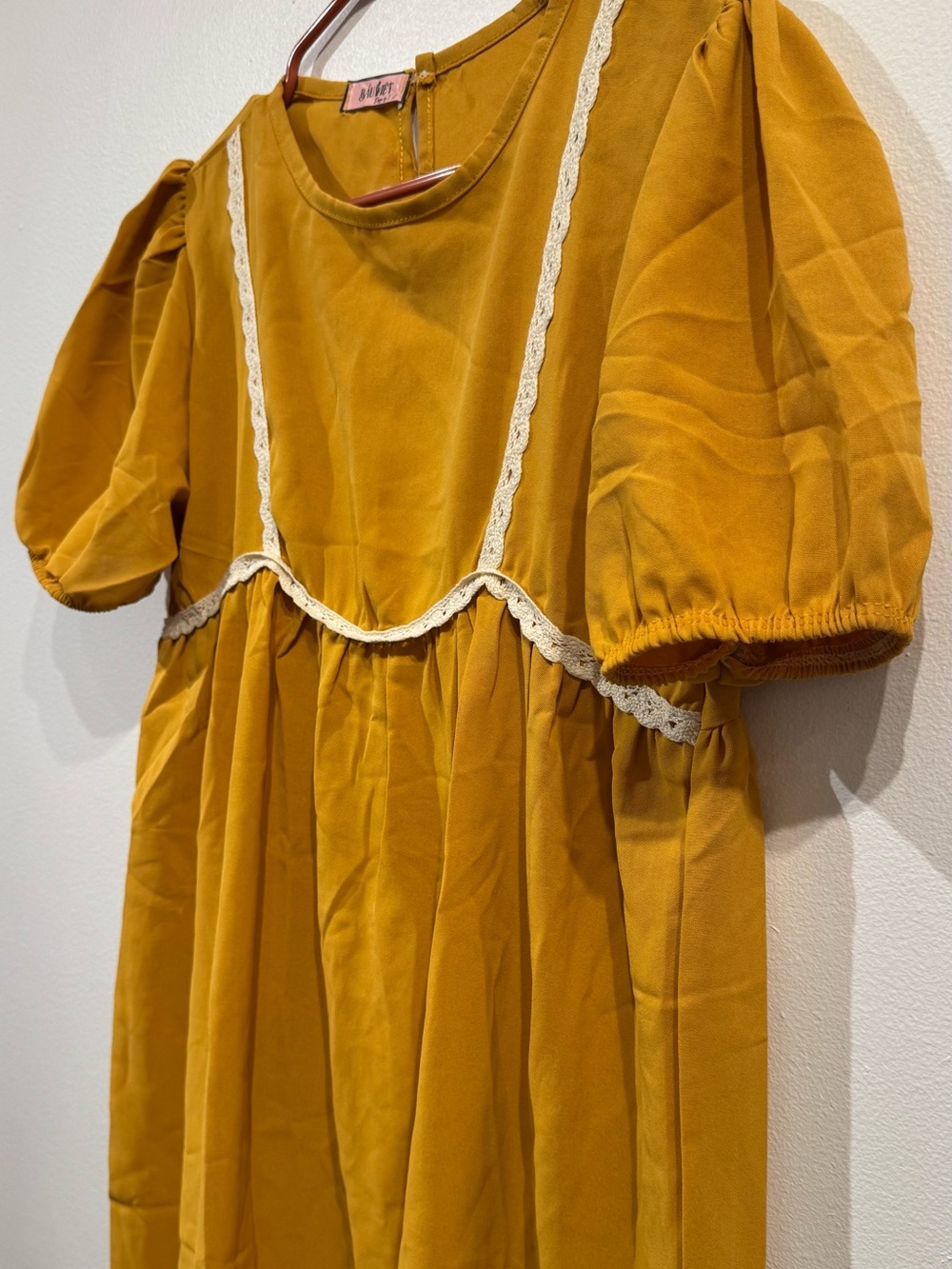 Women’s Lace-Trim Puff Sleeve Mini Dress in Mustard XL - Picture 2 of 4
